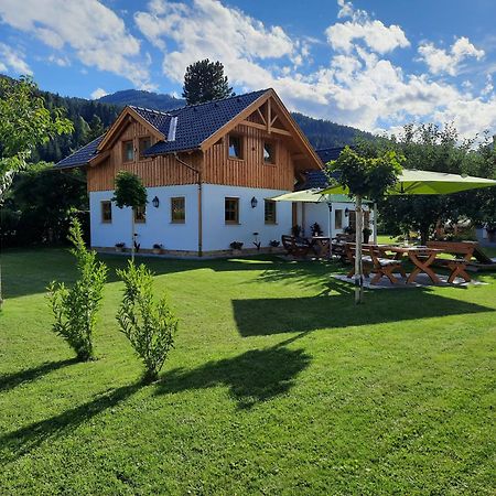 Landhaus Lehner Санкт Михаел им Лунгау Екстериор снимка