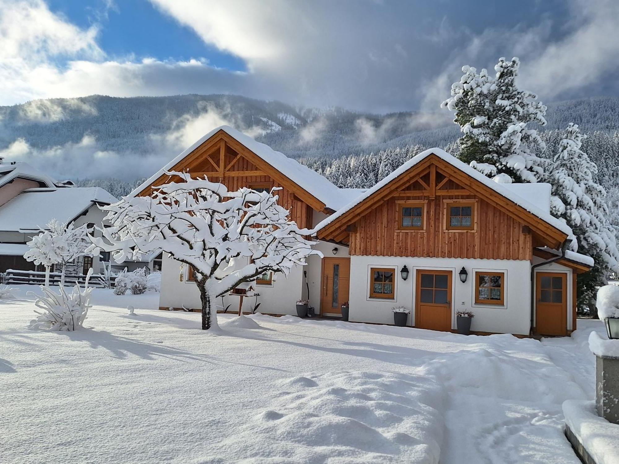 Landhaus Lehner Санкт Михаел им Лунгау Екстериор снимка